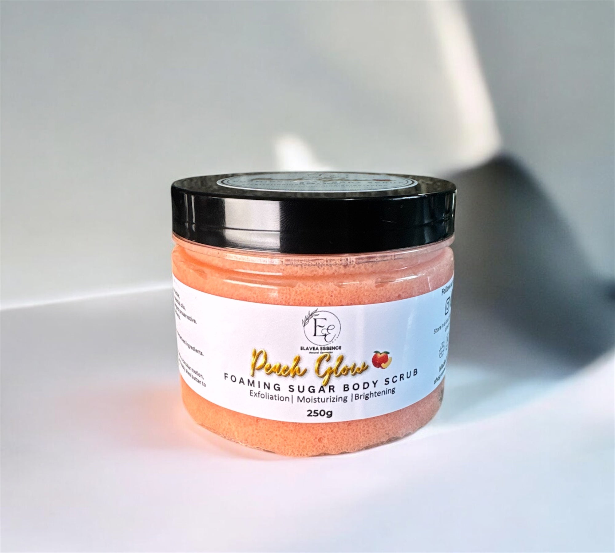 Peach Glow Foaming Body Scrub
